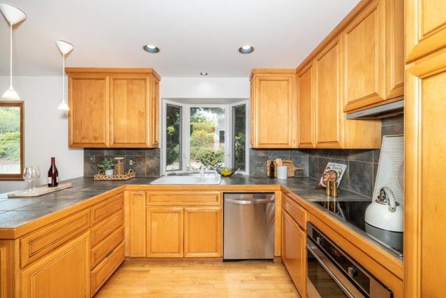 26939 Beatrice Lane, Los Altos Hills CA: https://media.crmls.org/mediaz/c954fe78-0302-426d-bd86-c9dd7c4cd648.jpg