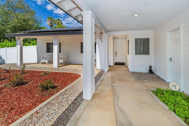 Detail Gallery Image 13 of 37 For 24010 Del Amo Rd, Ramona,  CA 92065 - 3 Beds | 2 Baths