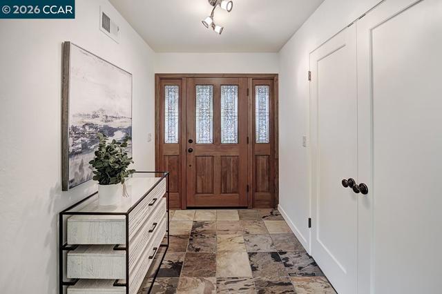 Image 26 of 58 For 925 Terra California Dr  6