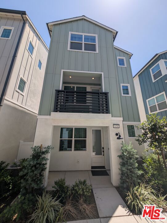 4456 S Bryant Paseo