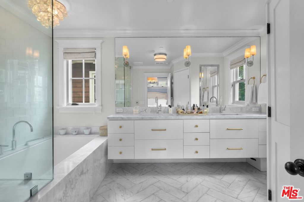 MLS #26865737 image #36