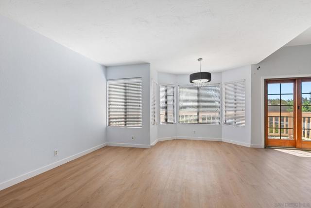 427 Conifer Glen, Escondido CA: https://media.crmls.org/mediaz/c958a093-a46e-4c78-ad04-5f483554b642.jpg