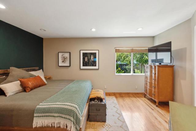 300 4th Street, Montara CA: https://media.crmls.org/mediaz/c959420b-18b3-4ca2-9eaa-a2625ca758a0.jpg
