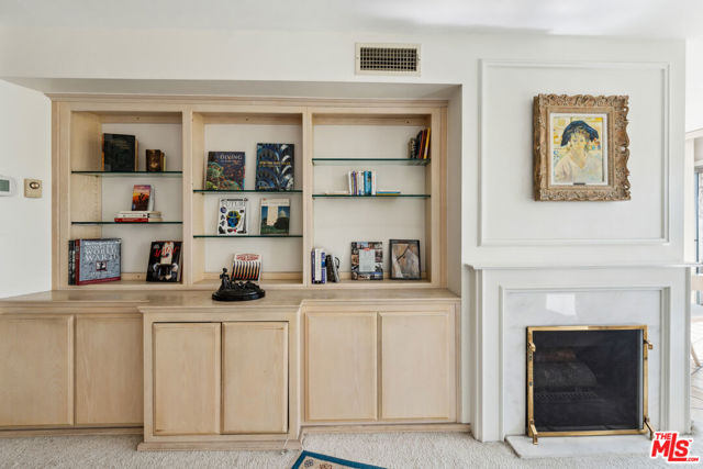 Drew Fenton | 836 S Bundy Drive Los Angeles CA | MLS: 7113379