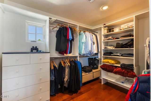 3626 Saint Elizabeth Road, Glendale CA: https://media.crmls.org/mediaz/c95af439-c0dc-49b2-a31a-6e8a8e712c46.jpg