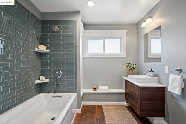 5429 Belgrave Pl., Oakland CA: https://media.crmls.org/mediaz/c95af91b-ebc9-41d6-9c19-72f993000563.jpg