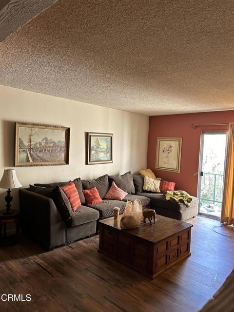 Image 4 of 10 For 5460 White Oak Avenue J203