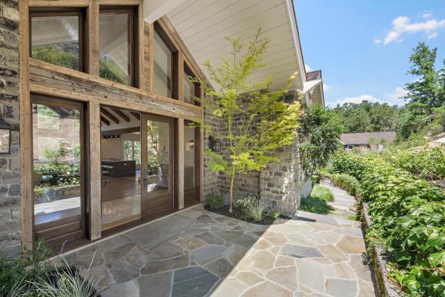 3 Vintage Court, Woodside CA: https://media.crmls.org/mediaz/c95c4506-01d3-40f4-bcc4-4c69ee0e3bf1.jpg