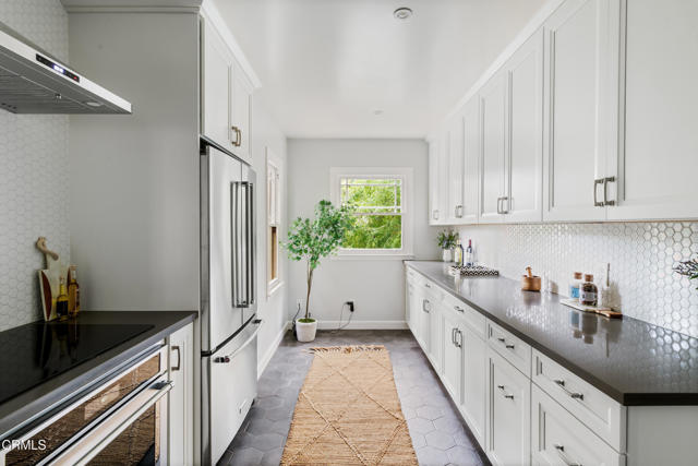 413 Sycamore Place, Sierra Madre CA: https://media.crmls.org/mediaz/c95d36e0-dd5b-43f9-b47f-1a1a951a47fe.jpg