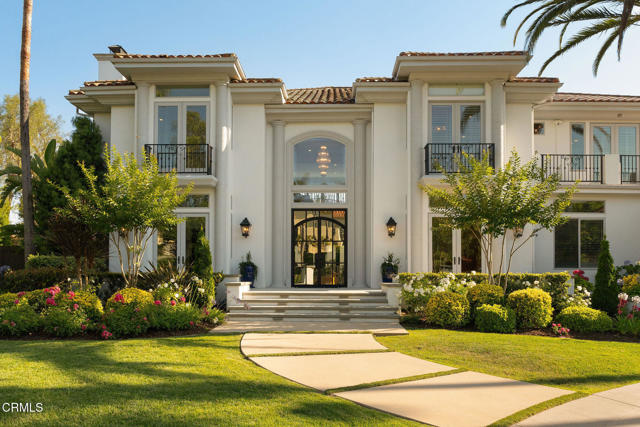 1069 Corte Barroso, Camarillo CA: https://media.crmls.org/mediaz/c95d701b-3b22-4c61-a3f7-af7fe6cb089a.jpg