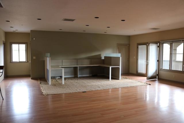 Image 18 of 27 For 1800 El Camino Real