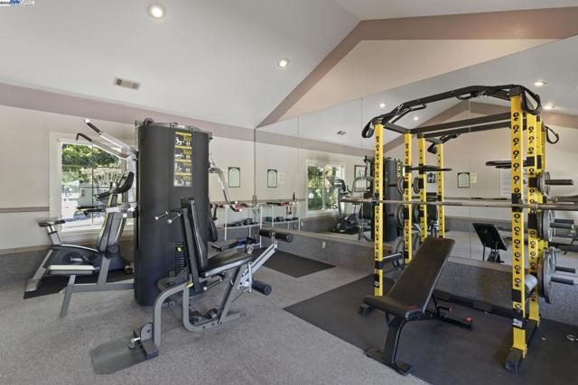 7710 Canyon Meadow Cir, Pleasanton CA: https://media.crmls.org/mediaz/c95ec170-a502-4ff0-9638-287e336bf851.jpg