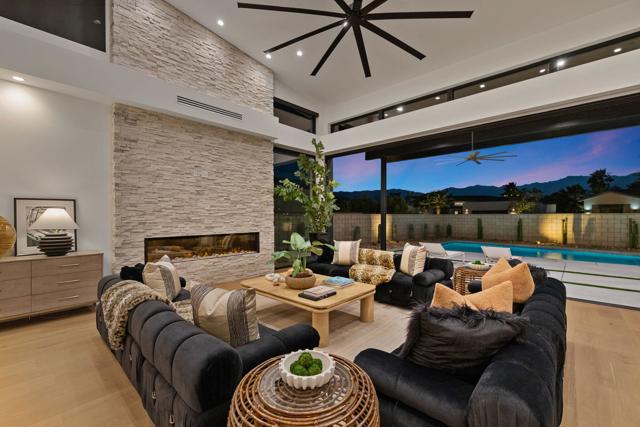 3 Siena Vista Court, Rancho Mirage CA: https://media.crmls.org/mediaz/c95fa544-4d3b-4bef-a196-75faad8c754b.jpg