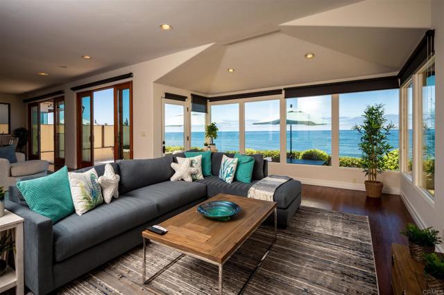 Detail Gallery Image 2 of 36 For 5556 Calumet Ave, La Jolla,  CA 92037 - 3 Beds | 3/1 Baths