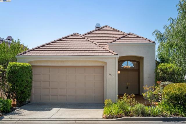 447 Donner Way, San Ramon CA: https://media.crmls.org/mediaz/c9601f73-074d-437c-b235-15d086a130db.jpg