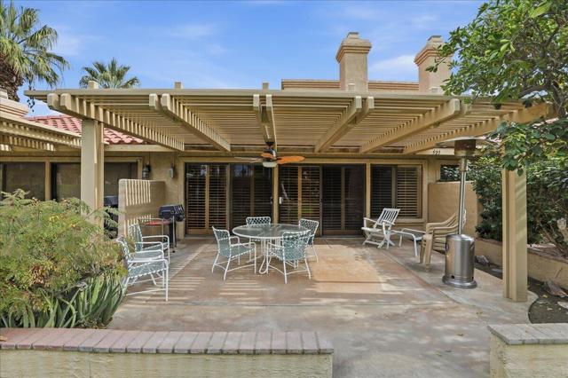 41521 Woodhaven Drive E, Palm Desert, CA 92211