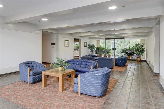 410 Sheridan Avenue, Palo Alto CA: https://media.crmls.org/mediaz/c9630a7d-f30b-4cdf-aae3-41bcda9a60b9.jpg