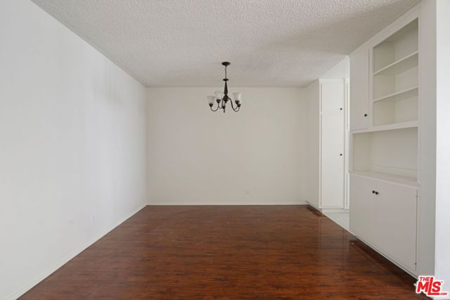 1481 Reeves Street, Los Angeles CA: https://media.crmls.org/mediaz/c963ae4f-befb-46d3-9bbb-40afb7864e32.jpg