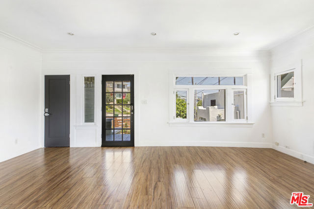 1404 Maltman Avenue, Los Angeles CA: https://media.crmls.org/mediaz/c96425d0-013a-4e28-8607-95036460124c.jpg