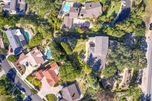 22101 Mulholland Drive, Woodland Hills CA: https://media.crmls.org/mediaz/c964582d-48fd-4582-a75f-af7f35d57098.jpg