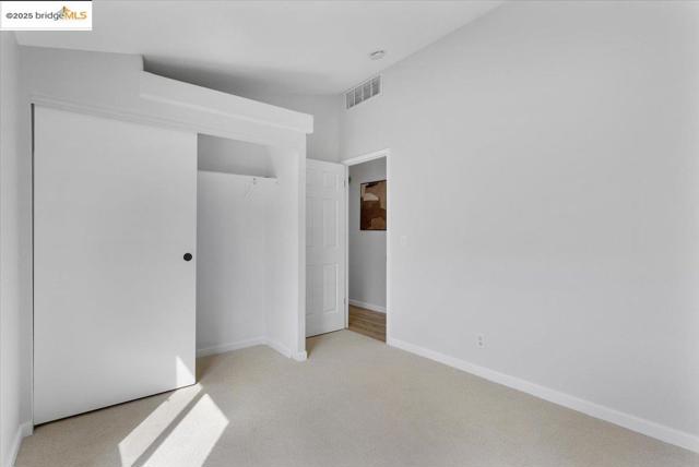 33526 4th ST, Union City CA: https://media.crmls.org/mediaz/c964fcf2-9aca-43ea-86ae-925495f91519.jpg