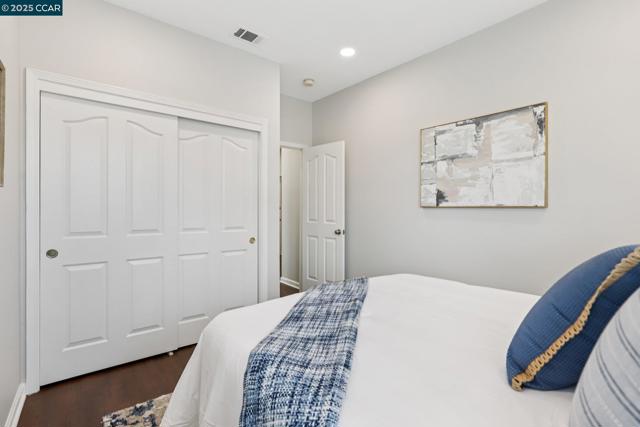 868 Clifton Way, Vacaville CA: https://media.crmls.org/mediaz/c9650519-2307-4d5d-a9cf-2a88c483d0b8.jpg