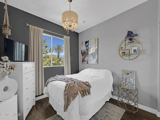 293 Springmist Lane, Simi Valley CA: https://media.crmls.org/mediaz/c96570fb-172c-4e3f-959a-9a3af413a84c.jpg