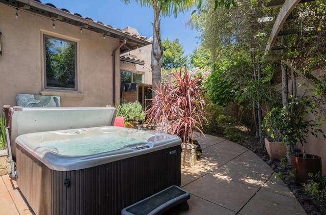 3 Playa Boulevard, Watsonville CA: https://media.crmls.org/mediaz/c967529d-c141-4bfa-8397-a384618f879c.jpg