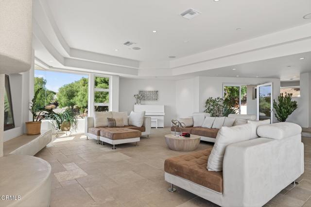 Detail Gallery Image 7 of 55 For 864 Montclair Dr, Santa Paula,  CA 93060 - 4 Beds | 4/1 Baths