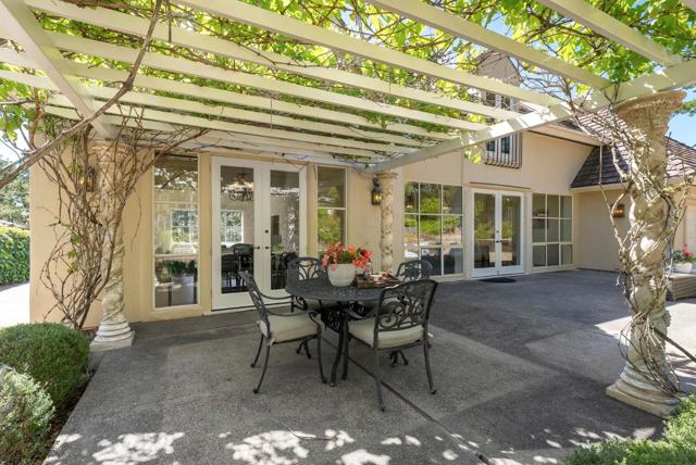 4071 Los Altos Drive, Pebble Beach CA: https://media.crmls.org/mediaz/c968524d-3baa-4083-be5a-e7395d0ac7fa.jpg