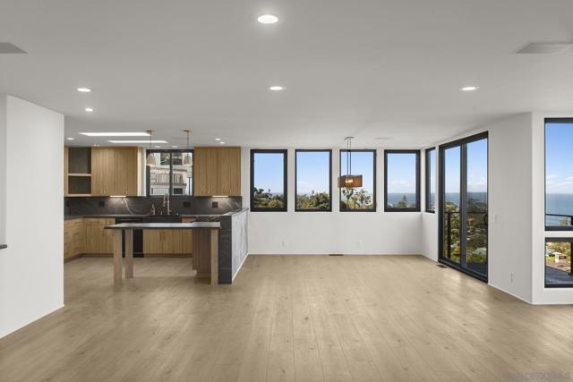 1846 Castellana Rd, La Jolla CA: https://media.crmls.org/mediaz/c9691a13-a7b6-4b44-9c2e-b5cc853997ec.jpg