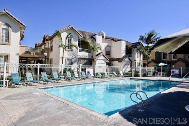8644 New Salem St, San Diego CA: https://media.crmls.org/mediaz/c9696fa4-3238-414a-84ed-fc847875fd38.jpg