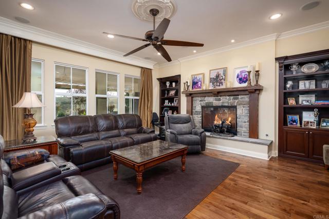 6767 Malachite Place, Carlsbad CA: https://media.crmls.org/mediaz/c96b13d5-5dc6-45ff-8c13-a47202b27712.jpg