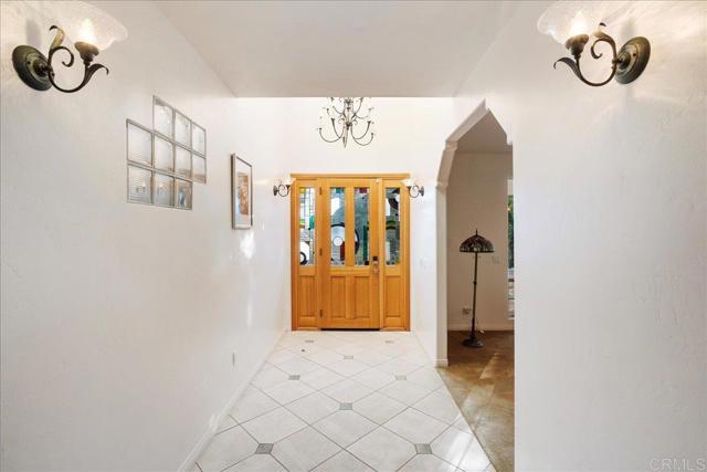 Detail Gallery Image 6 of 34 For 4546 Conrad Dr, La Mesa,  CA 91941 - 4 Beds | 3 Baths