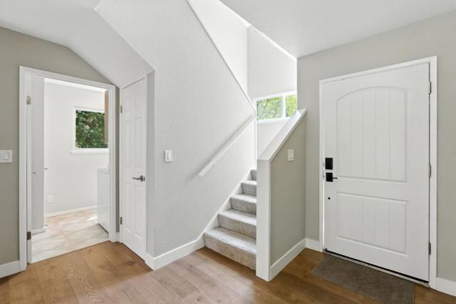 148 Promethean Way, Mountain View CA: https://media.crmls.org/mediaz/c96c410a-89de-4713-aa79-8b6e02faaf51.jpg