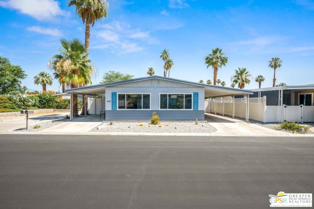 240 Los Pinos Drive, Palm Springs CA: https://media.crmls.org/mediaz/c96e414f-487b-4b45-9738-3286f458cf99.jpg