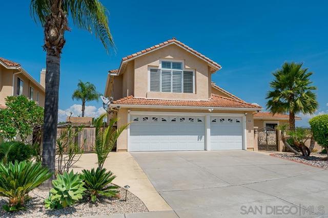 7820 Roan Rd, San Diego CA: https://media.crmls.org/mediaz/c96f76ef-bb72-4bff-823a-2e3f26c83ff4.jpg