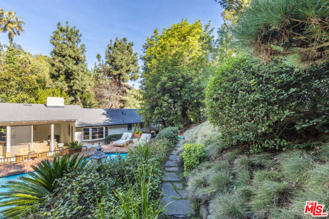 Image 57 of 72 For 10686 Somma Way