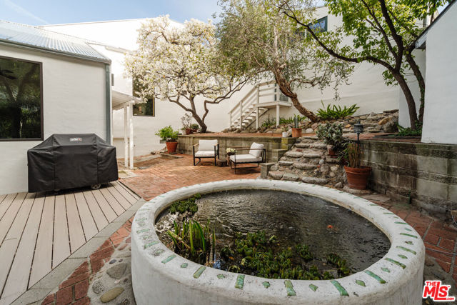 2002 Tuna Canyon Road, Topanga CA: https://media.crmls.org/mediaz/c9700457-837f-4e20-9b0d-d363fa08bfc3.jpg