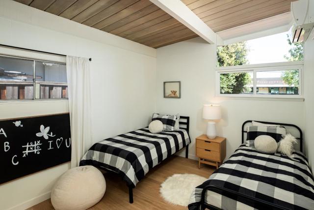428 E Charleston Road, Palo Alto CA: https://media.crmls.org/mediaz/c9712972-af55-469d-bf80-6b8127e0f52d.jpg