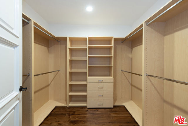 1835 Pandora Avenue, Los Angeles CA: https://media.crmls.org/mediaz/c971a9cf-bdc0-49ca-9ae7-f1d4d5e4ce87.jpg