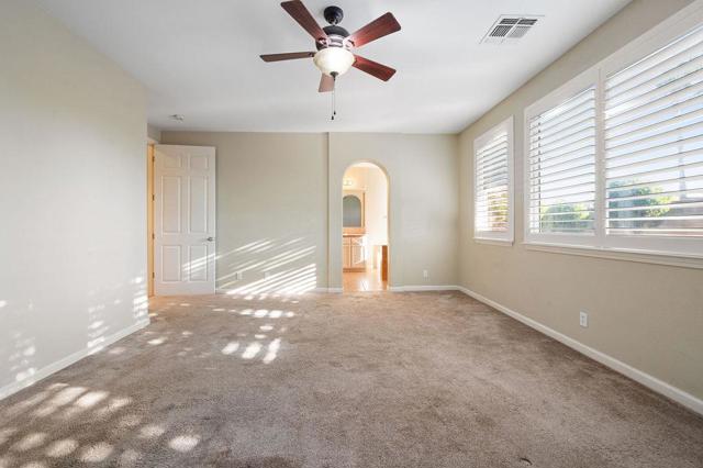 11447 Mirage Drive, Chowchilla CA: https://media.crmls.org/mediaz/c971e792-1fcb-4b38-a5ca-ea17f2a1c24f.jpg