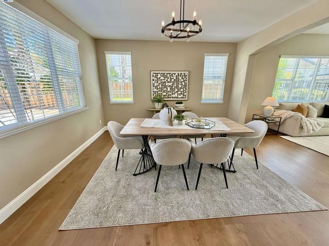 5825 Dresslar Cir, Livermore CA: https://media.crmls.org/mediaz/c972f03c-8cdb-41d3-8691-401dc758aee3.jpg