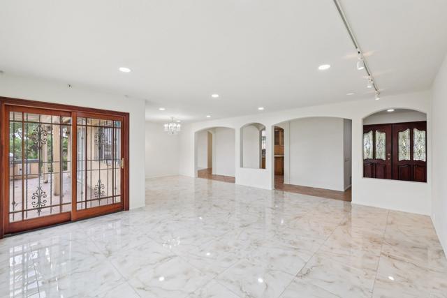 Detail Gallery Image 10 of 75 For 1943 Brookhurst Dr, El Cajon,  CA 92019 - – Beds | – Baths