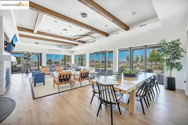 2291 Revival Lane, Rio Vista CA: https://media.crmls.org/mediaz/c975ad93-1901-42fa-a26b-25e38dfd0ec7.jpg