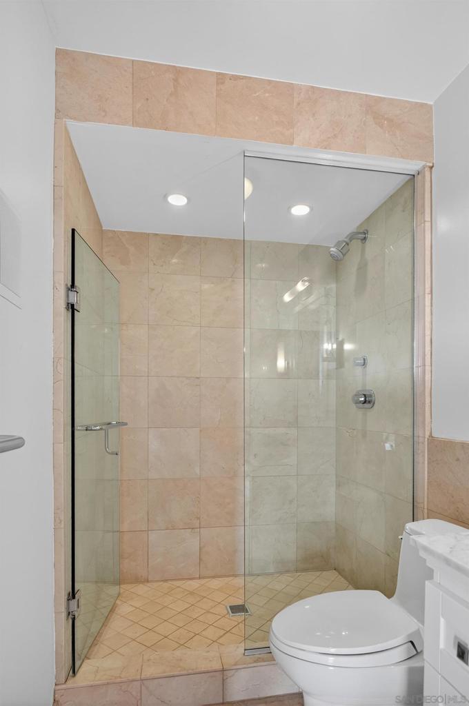 MLS #250035507SD image #23
