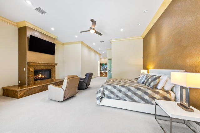 15 Sun Ridge Circle, Rancho Mirage CA: https://media.crmls.org/mediaz/c976a0de-88e3-492f-9547-df8203f171e2.jpg