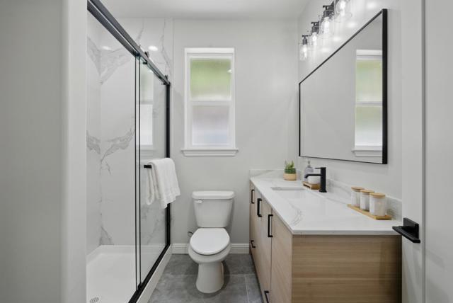 6868 Moore Drive, Oakland CA: https://media.crmls.org/mediaz/c976cc1b-d08b-4e52-ad35-07a4b15adebf.jpg
