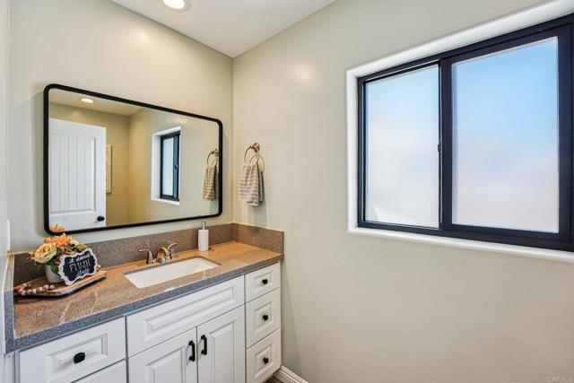 Image 28 of 61 For 41879 Indian Hill Trail