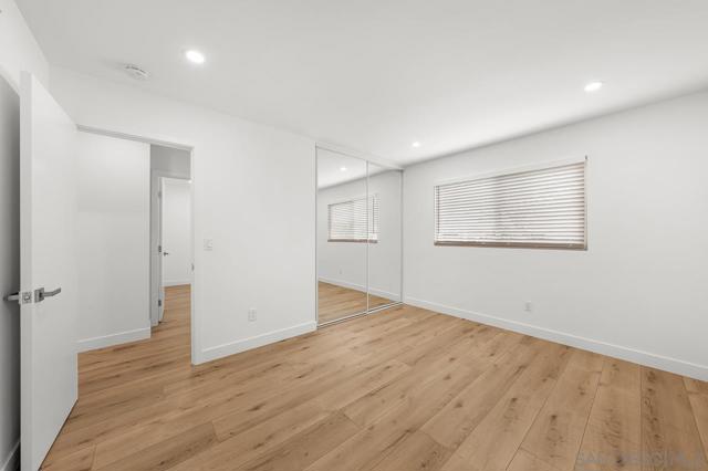 3297 Ashford, San Diego CA: https://media.crmls.org/mediaz/c977037f-5f6f-4a7b-a7c4-fdba1c36603a.jpg